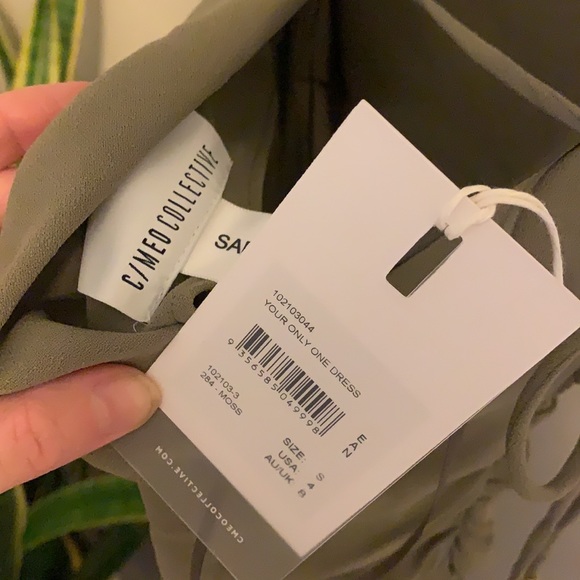 LAST 1! C/MEO Collective Asymmetrical Green Dress - Picture 8 of 10